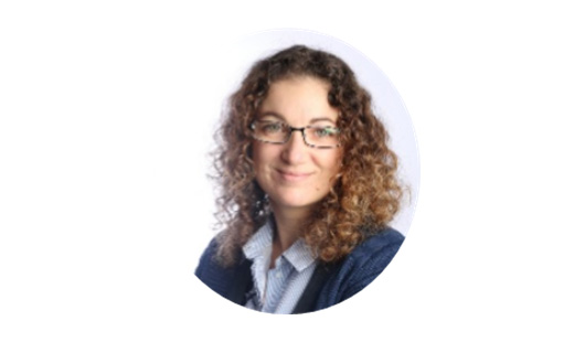 Portrait de Laure Lonjon en reconversion professionnelle  l'Universit / Master 2 Droit des affaires et fiscalit- IDEA